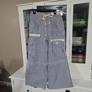 POL Striped Wide-Leg Cargo Pants in Navy and White